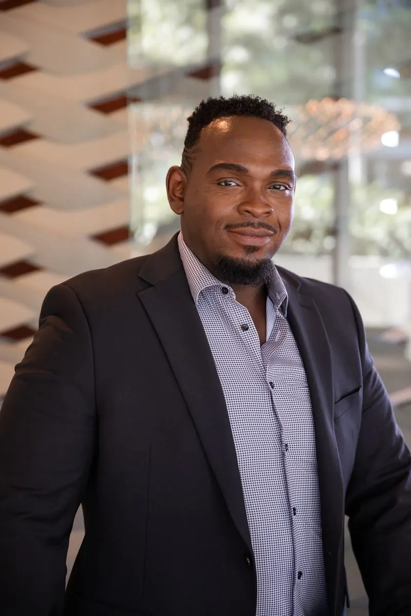 Portrait of Cedric Linton, Founder & Principal Consultant